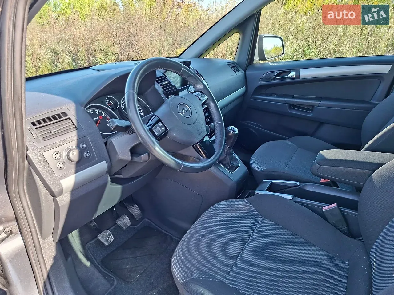Opel Zafira 2011 photo 3