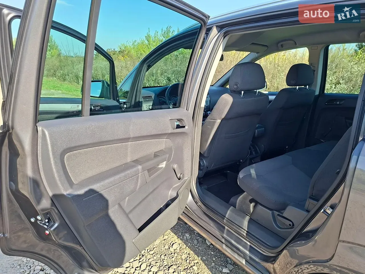 Opel Zafira 2011 photo 4