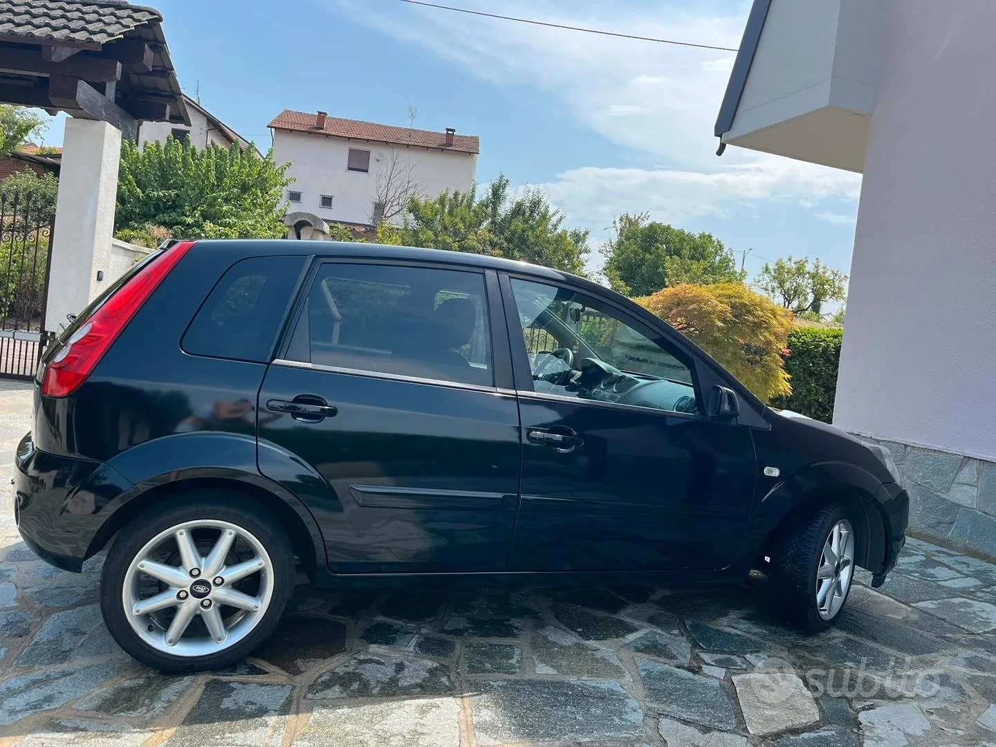 Ford Fiesta 2007 photo 4