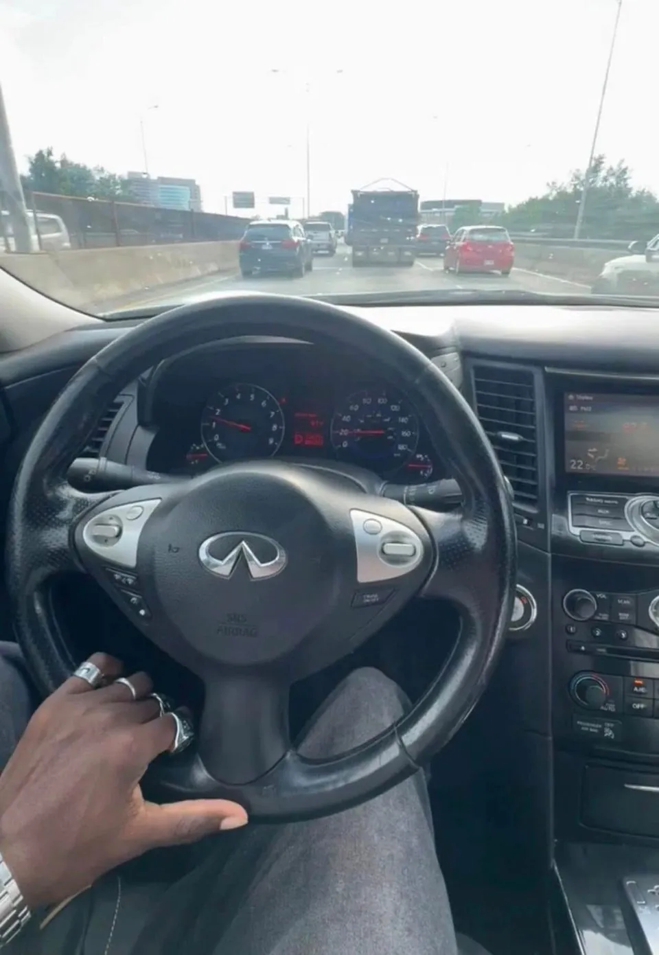 Infiniti Fx35 2010 photo 4