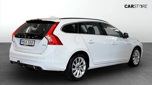 Volvo V60 2015 photo 2