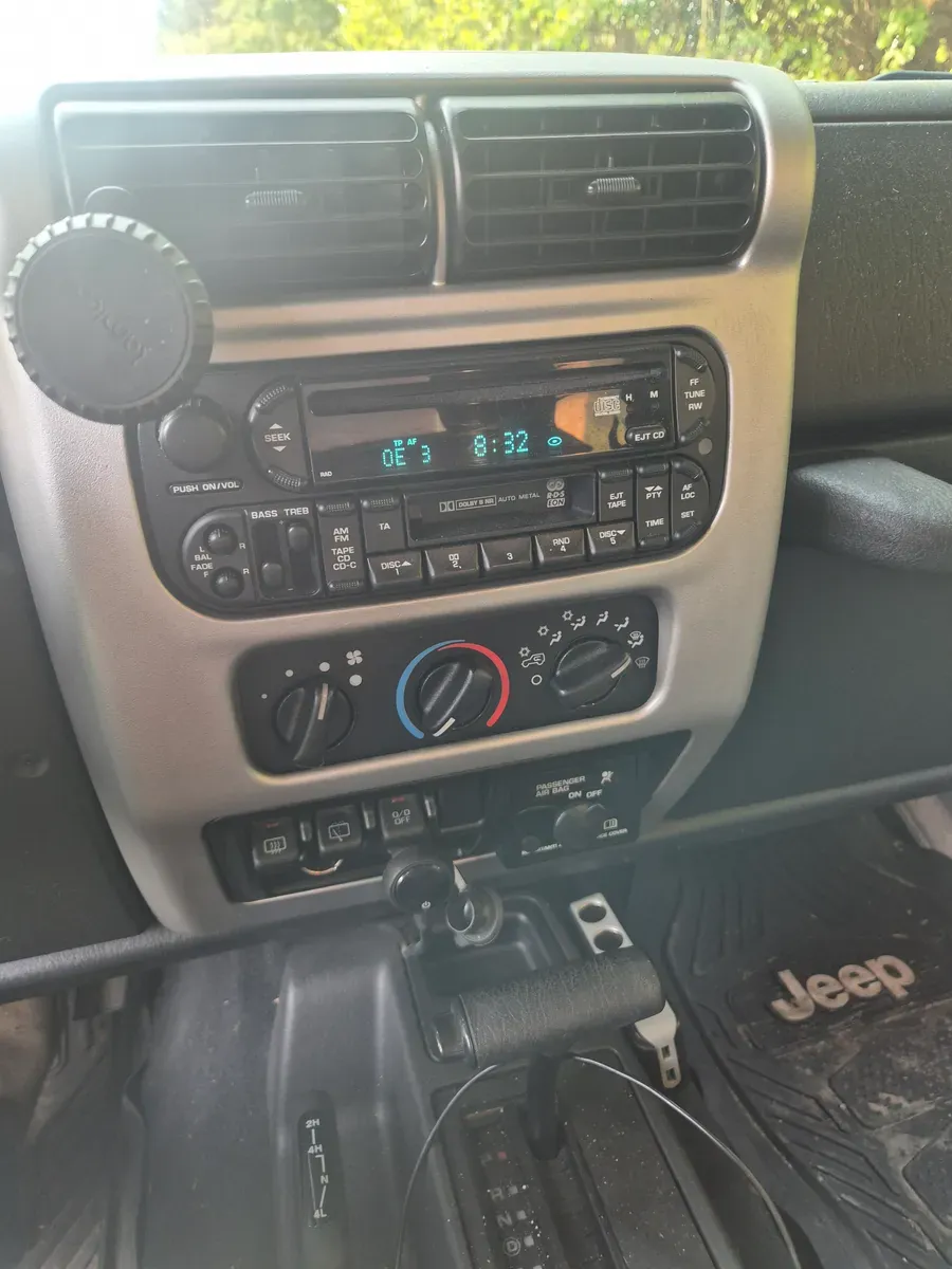 Jeep Wrangler 2004 photo 3