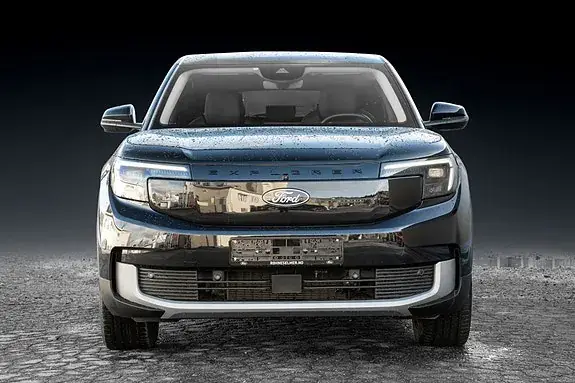 Ford Explorer 2026 photo 2
