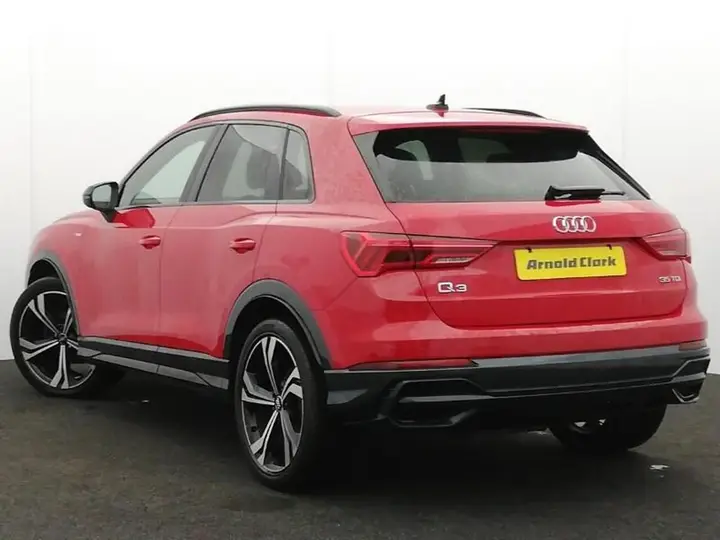 Audi Q3 2020 photo 2