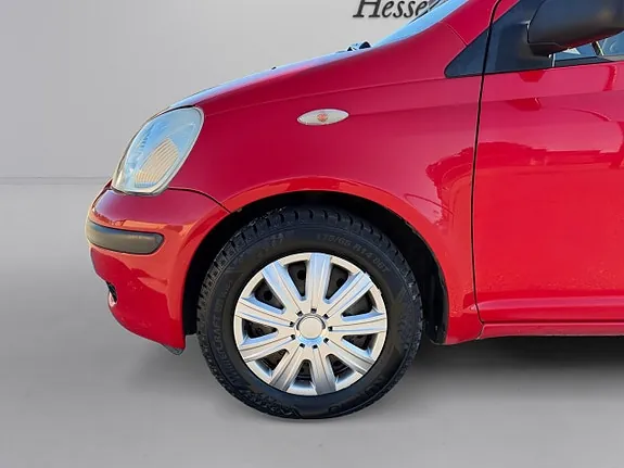 Toyota Yaris 2004 photo 3