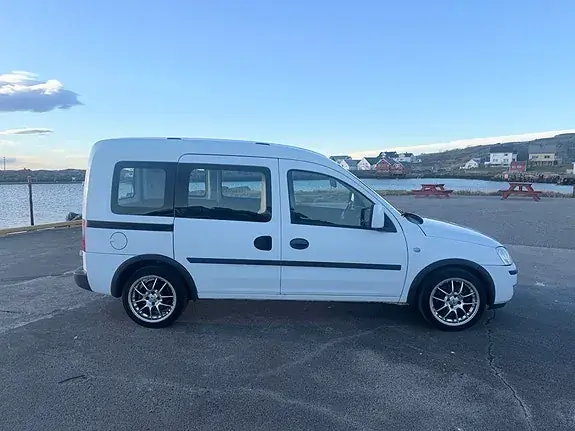 Opel Combo 2010 photo 3