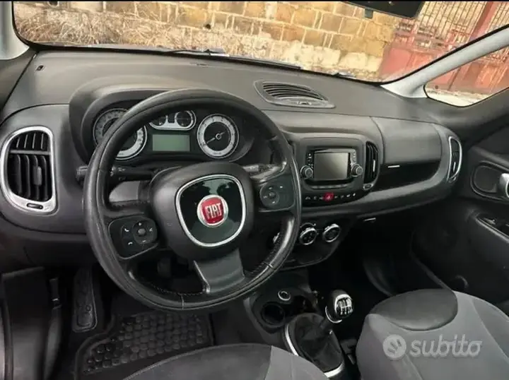 Fiat 500L 2014 photo 3
