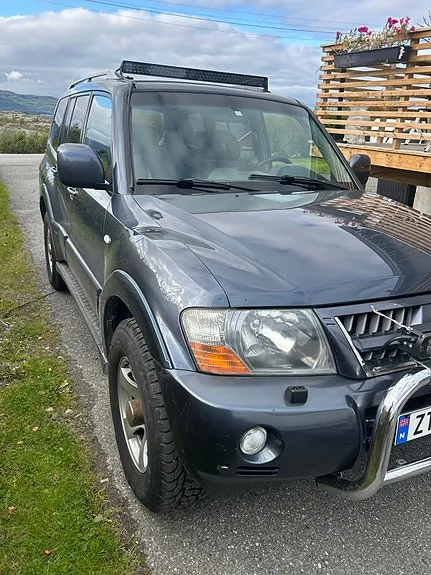Mitsubishi Pajero 2005 photo 5