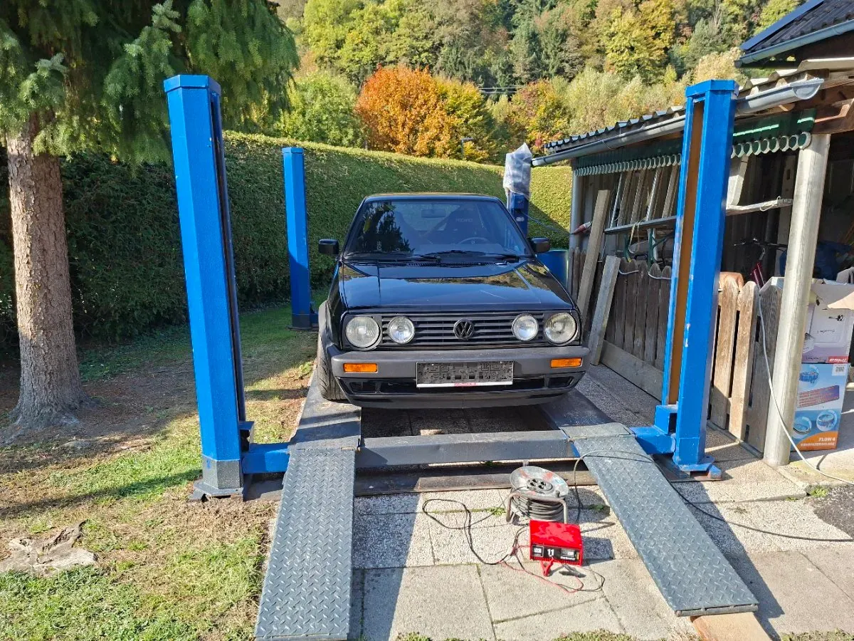 Volkswagen Golf 1989 photo 2