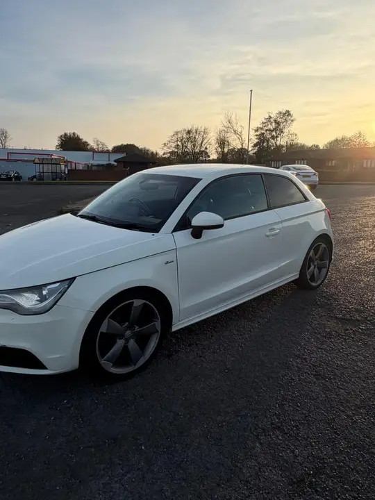 Audi A1 2012 photo 4