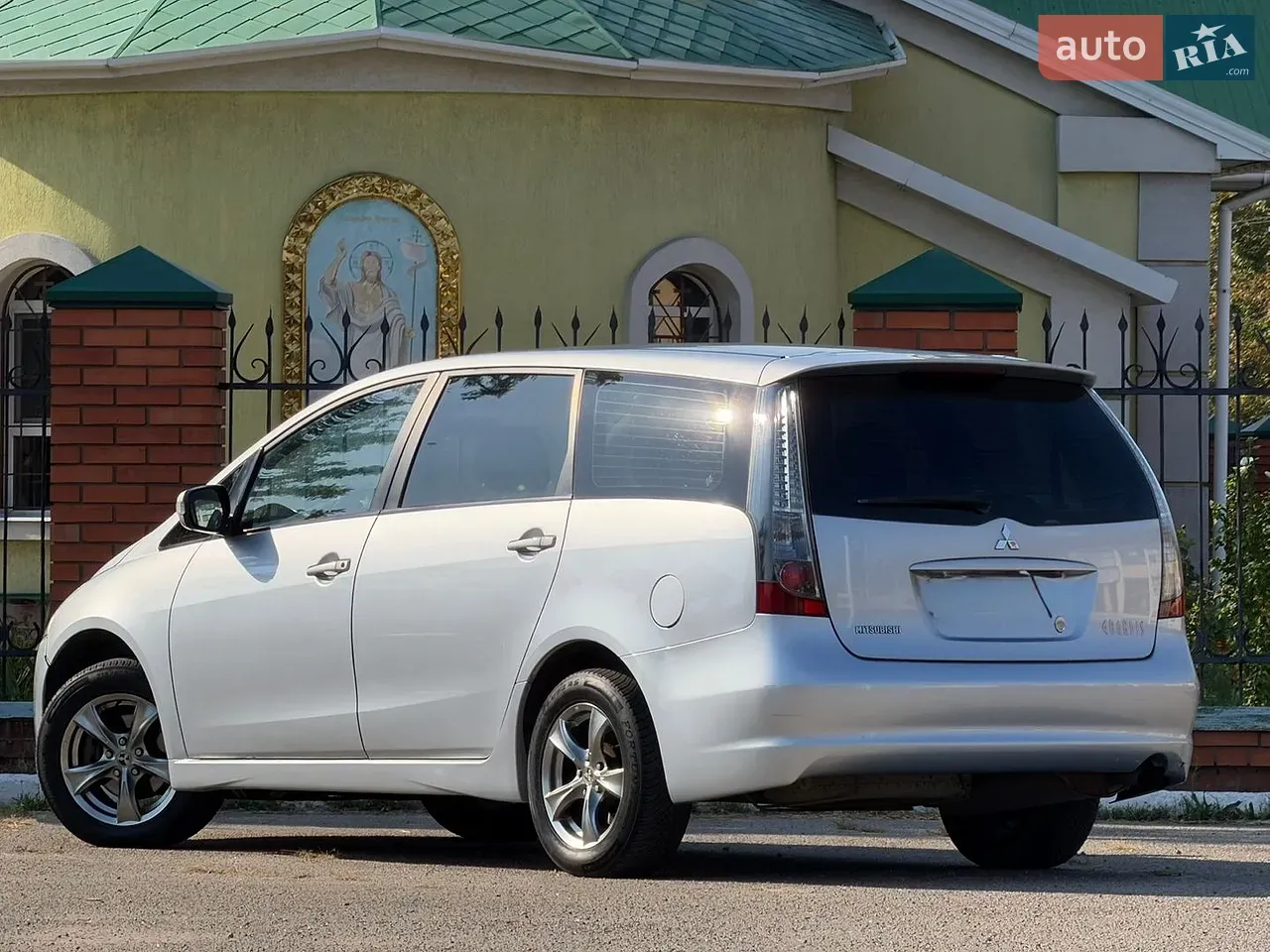 Mitsubishi Grandis 2007 photo 4