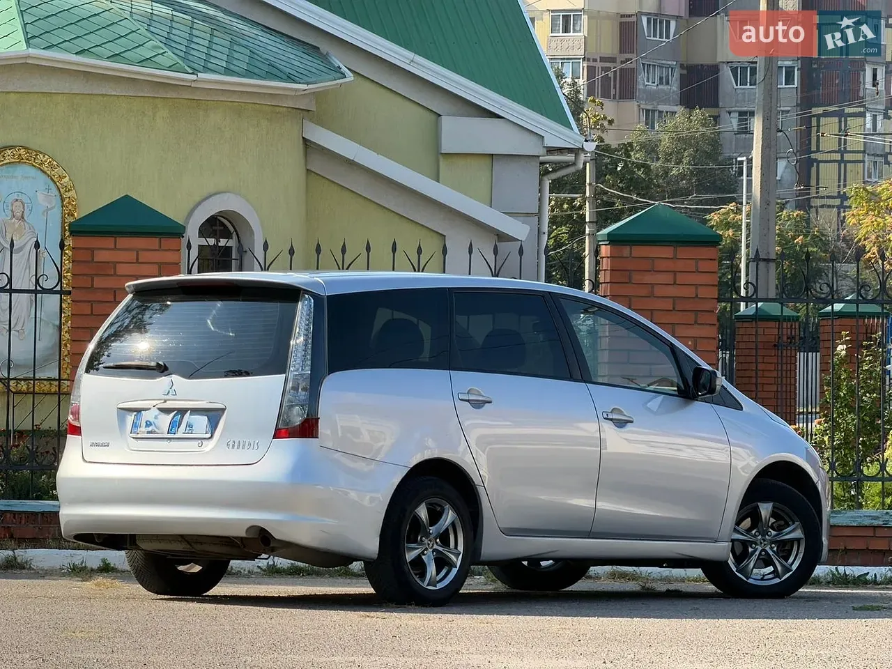 Mitsubishi Grandis 2007 photo 3