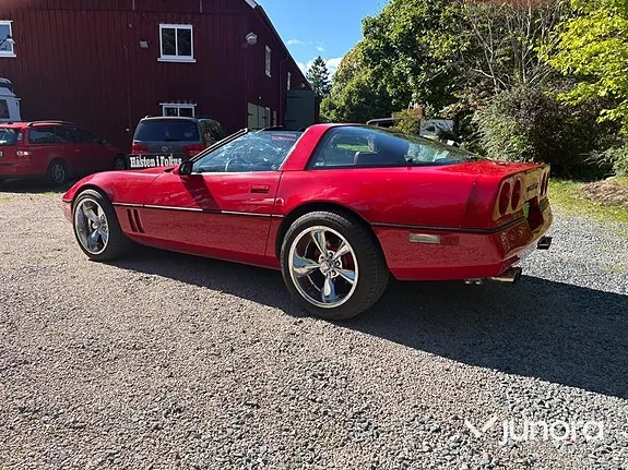 Chevrolet Corvette 1985 photo 3