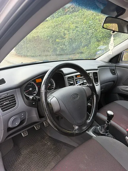 Kia Rio 2006 photo 5