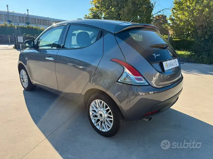 Lancia Ypsilon 2014 photo 4