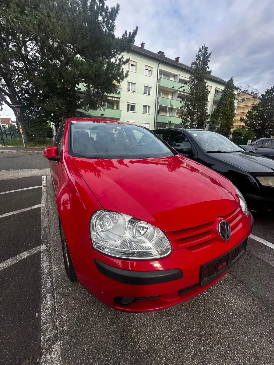Volkswagen Golf 2005 photo 2