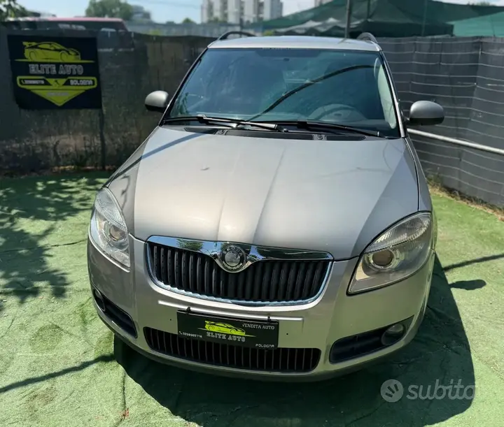 Skoda Fabia 2009 photo 4