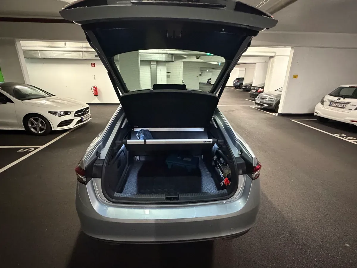 Skoda Superb 2024 photo 2