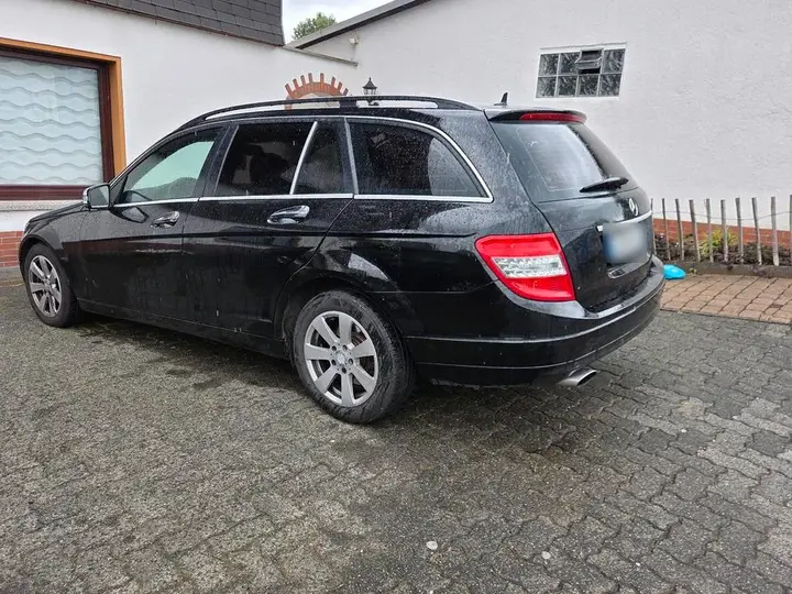 Mercedes-Benz C220