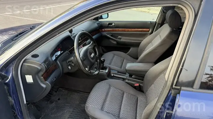 Audi A4 1999 photo 5