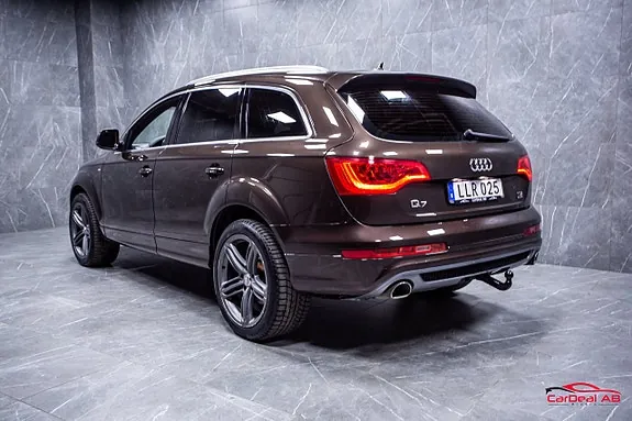 Audi Q7 2014 photo 5
