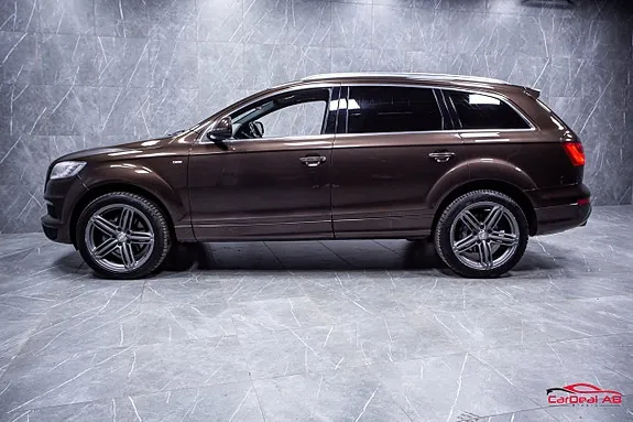 Audi Q7 2014 photo 4