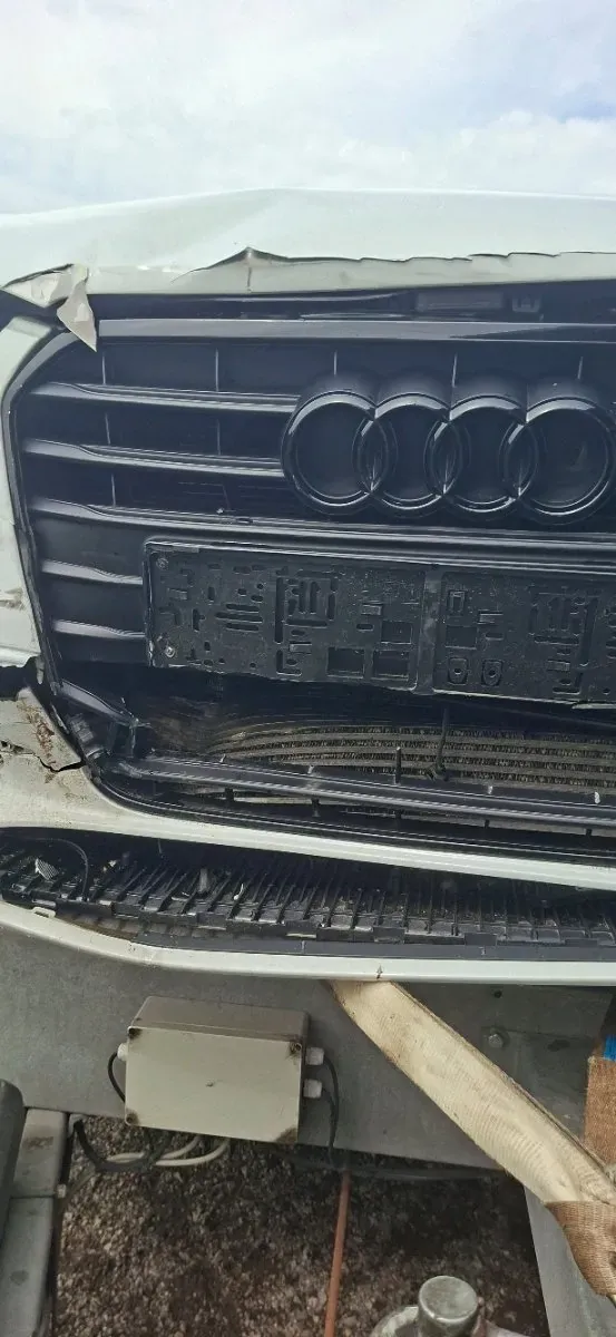 Audi A6 2012 photo 2