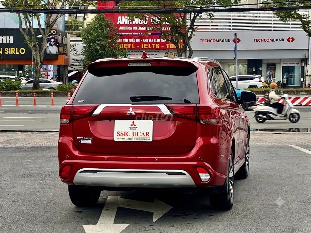 Mitsubishi Outlander 2022 photo 4