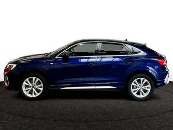 Audi Q3 2021 photo 2