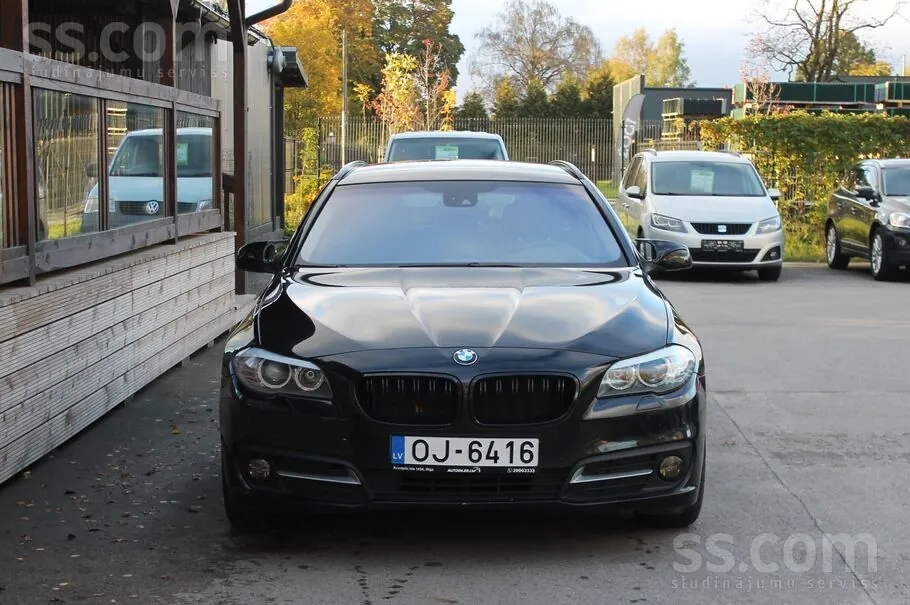 BMW 520 2010 photo 2