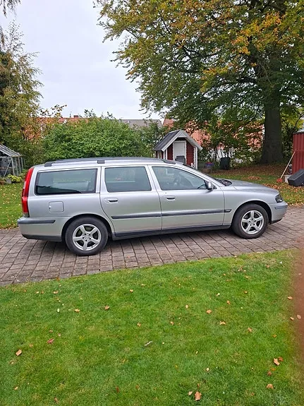 Volvo V70 2003 photo 2