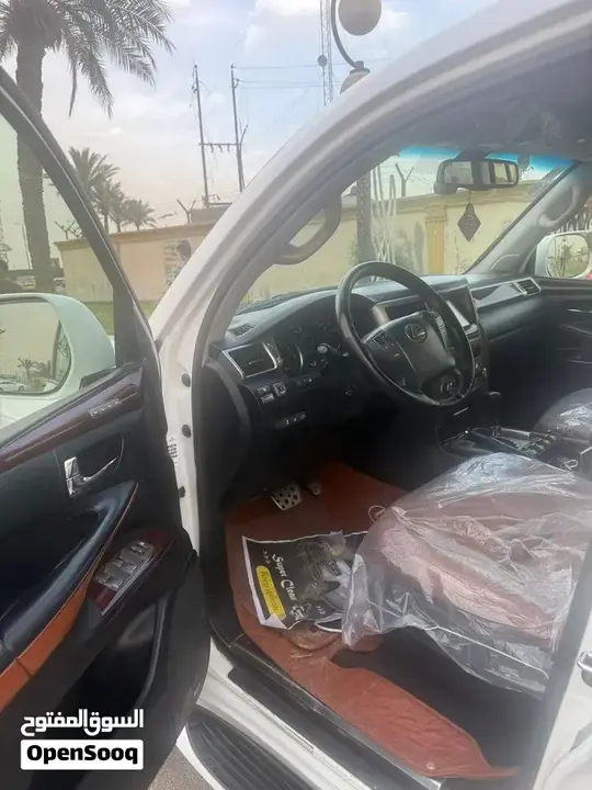 Lexus Lx 2014 photo 2