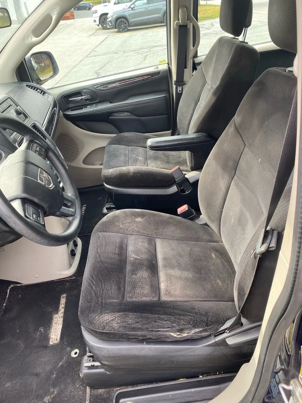 Dodge Caravan 2017 photo 5
