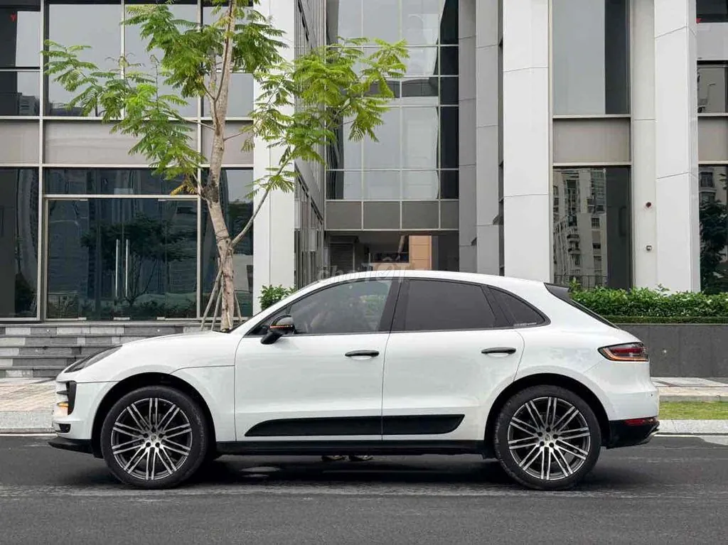 Porsche Macan 2016 photo 2