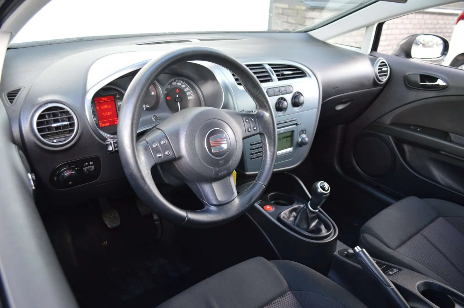 Seat Leon 2009 photo 3