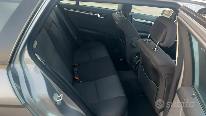 Mercedes-Benz C200 2011 photo 5