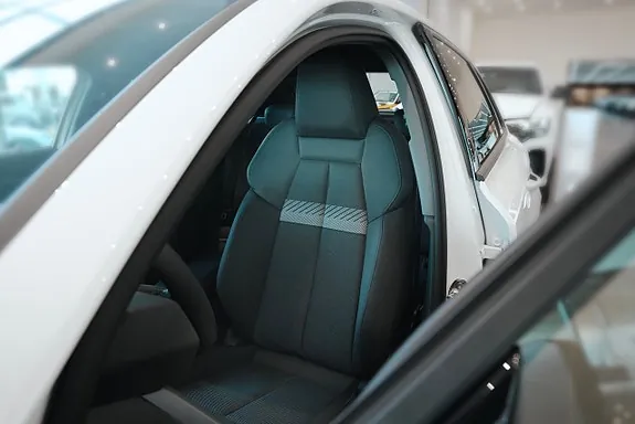 Audi A3 2027 photo 4