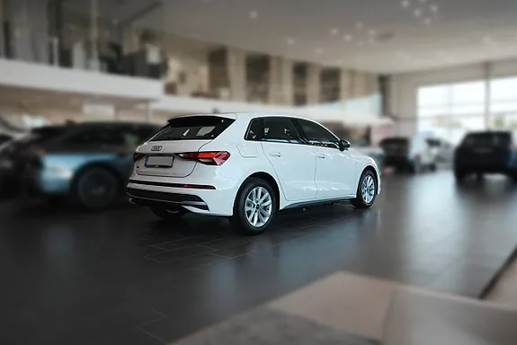 Audi A3 2027 photo 3