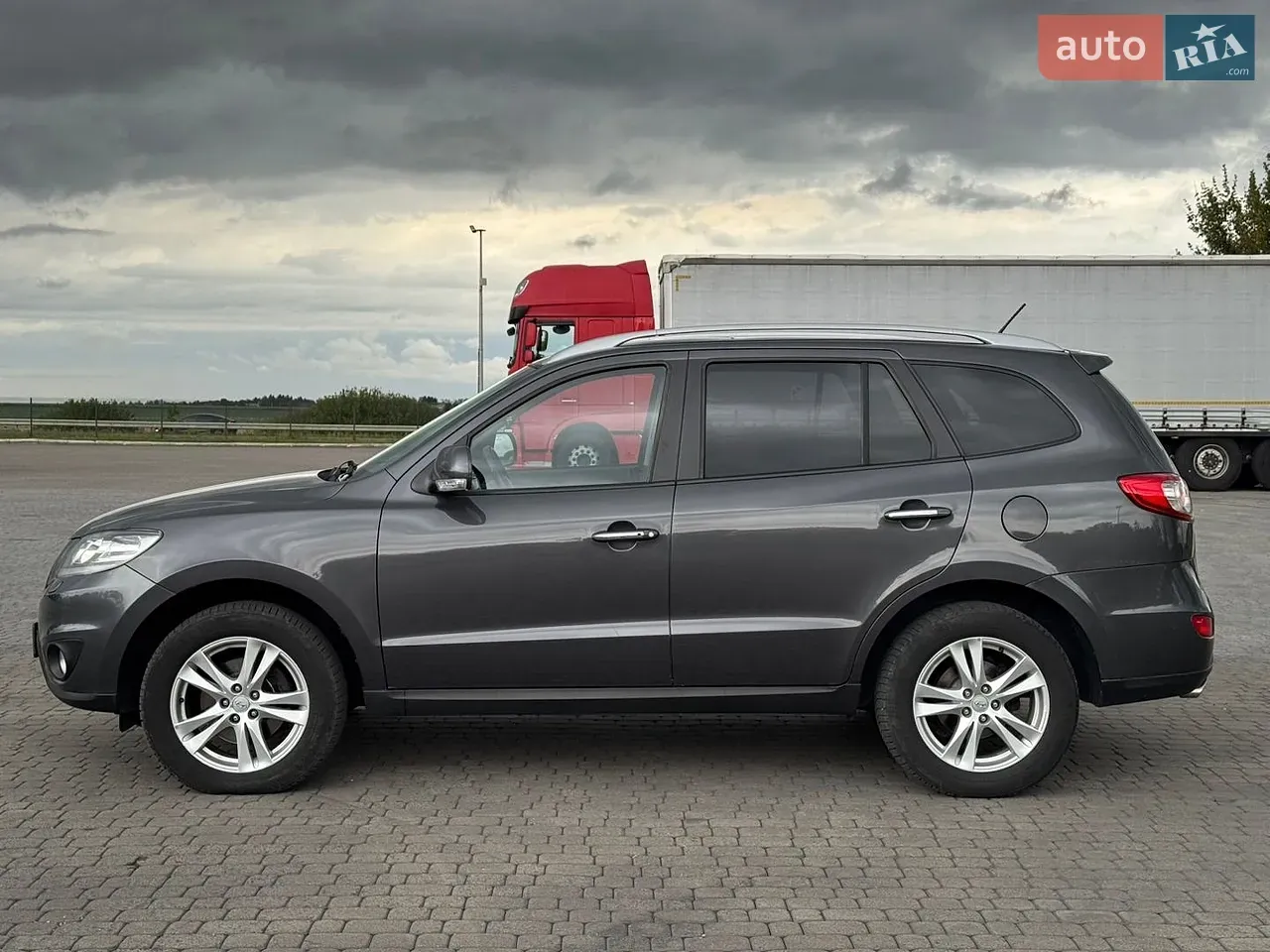 Hyundai Santa Fe 2011 photo 5