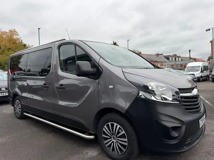 Vauxhall Vivaro 2016 photo 3
