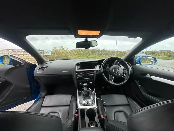 Audi A5 2014 photo 4