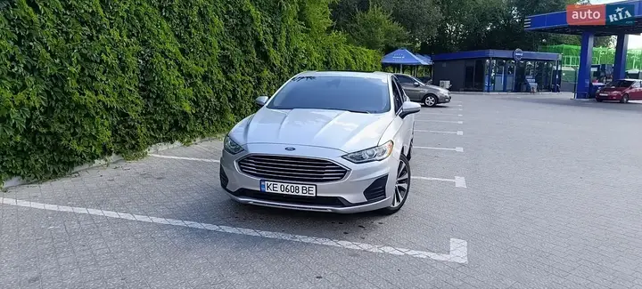 Ford Fusion 2019 photo 2