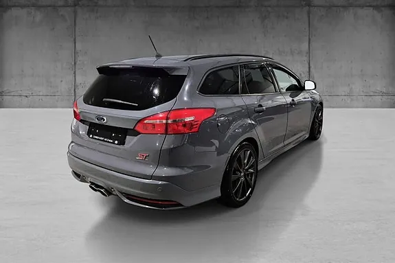 Ford Focus 2018 photo 4
