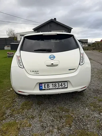 Nissan Leaf 2015 photo 4
