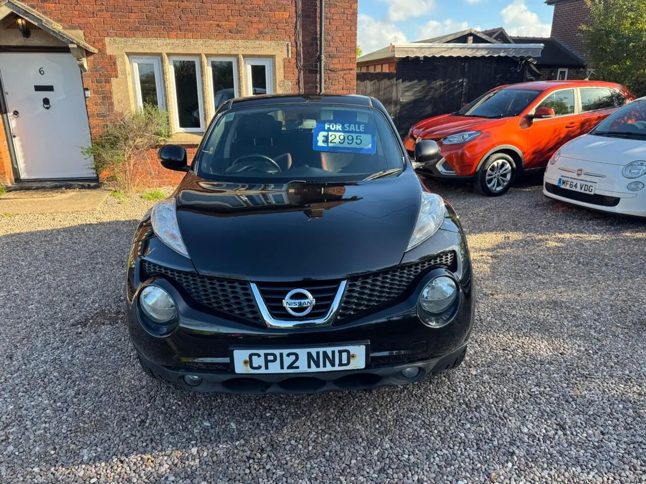 Nissan Juke 2012 photo 2