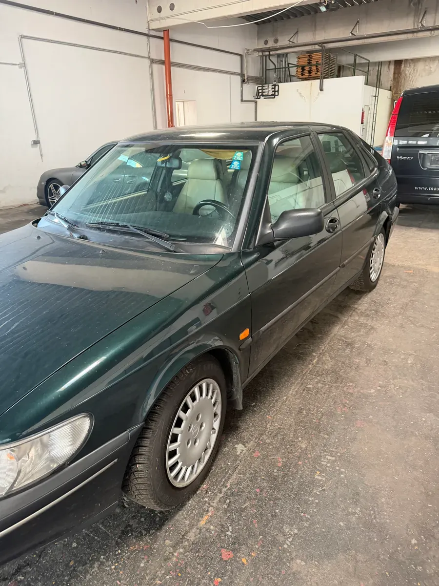 Saab 900 1996 photo 2