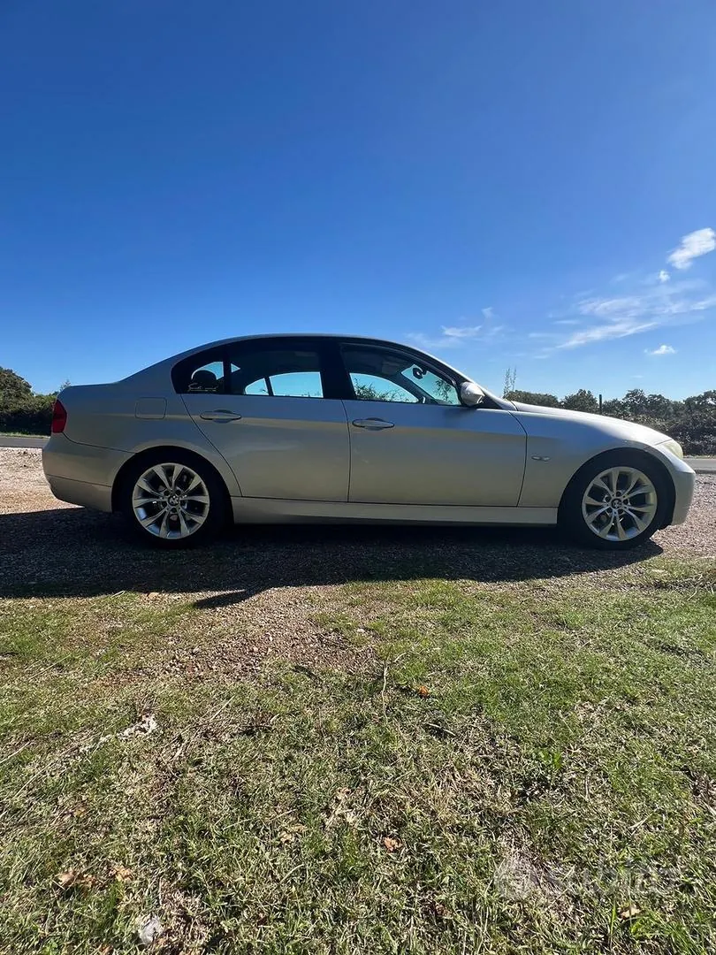 BMW 320D 2008 photo 2