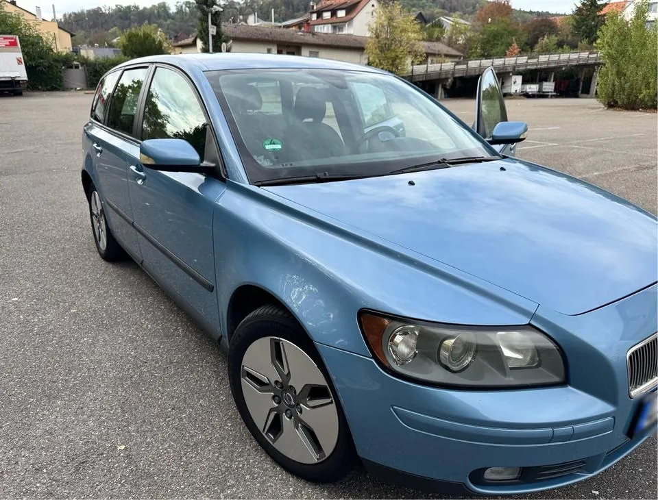 Volvo V50