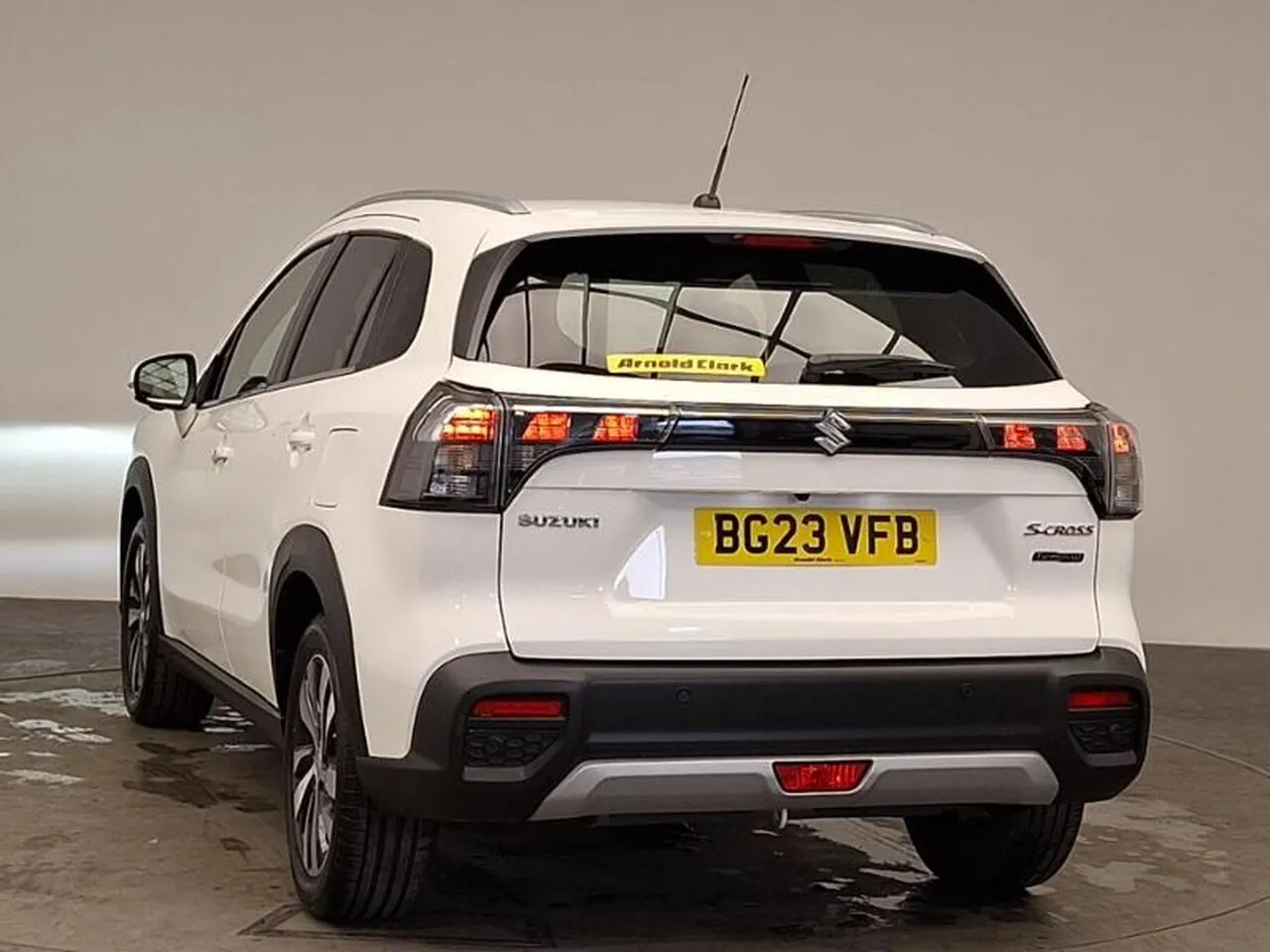 Suzuki S-Cross 2023 photo 2