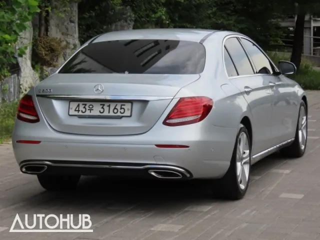 Mercedes-Benz E-Class 2018 photo 3